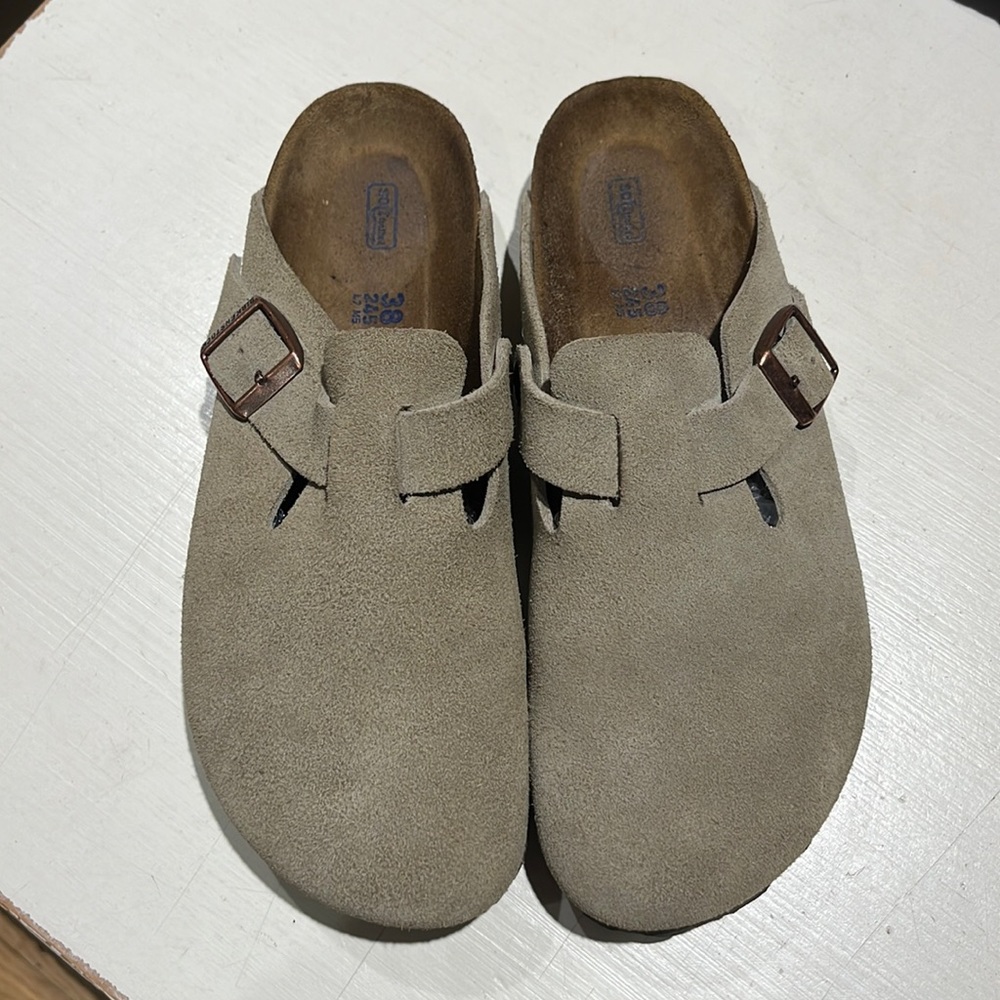 Birkenstock Boston. Size 38 (softbed) EUC